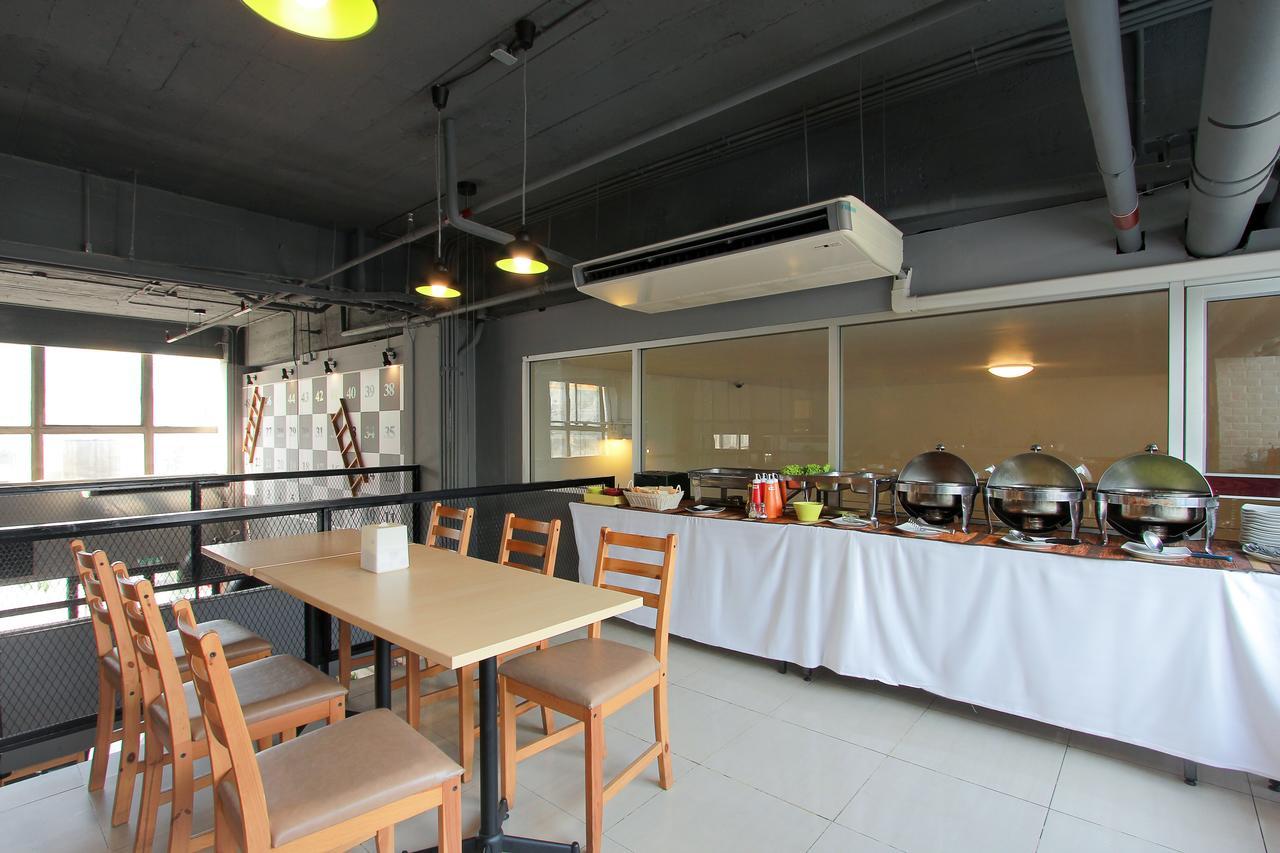 D Varee Xpress Makkasan Hotel Бангкок Екстер'єр фото